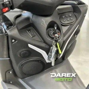 Скутер Jilang Маx про 175 (49сс) черный/ зеленый  от официального дилера Darexmoto